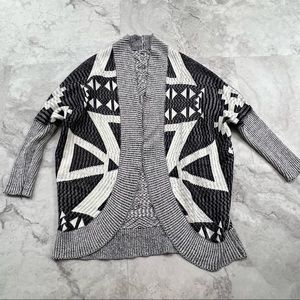 Charlotte‎ Russe Black and White Open Cardigan Sweater Size Small S